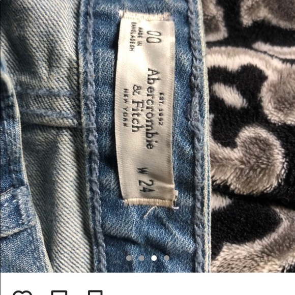 Amber Comby and Fitch shorts - Picture 3 of 4